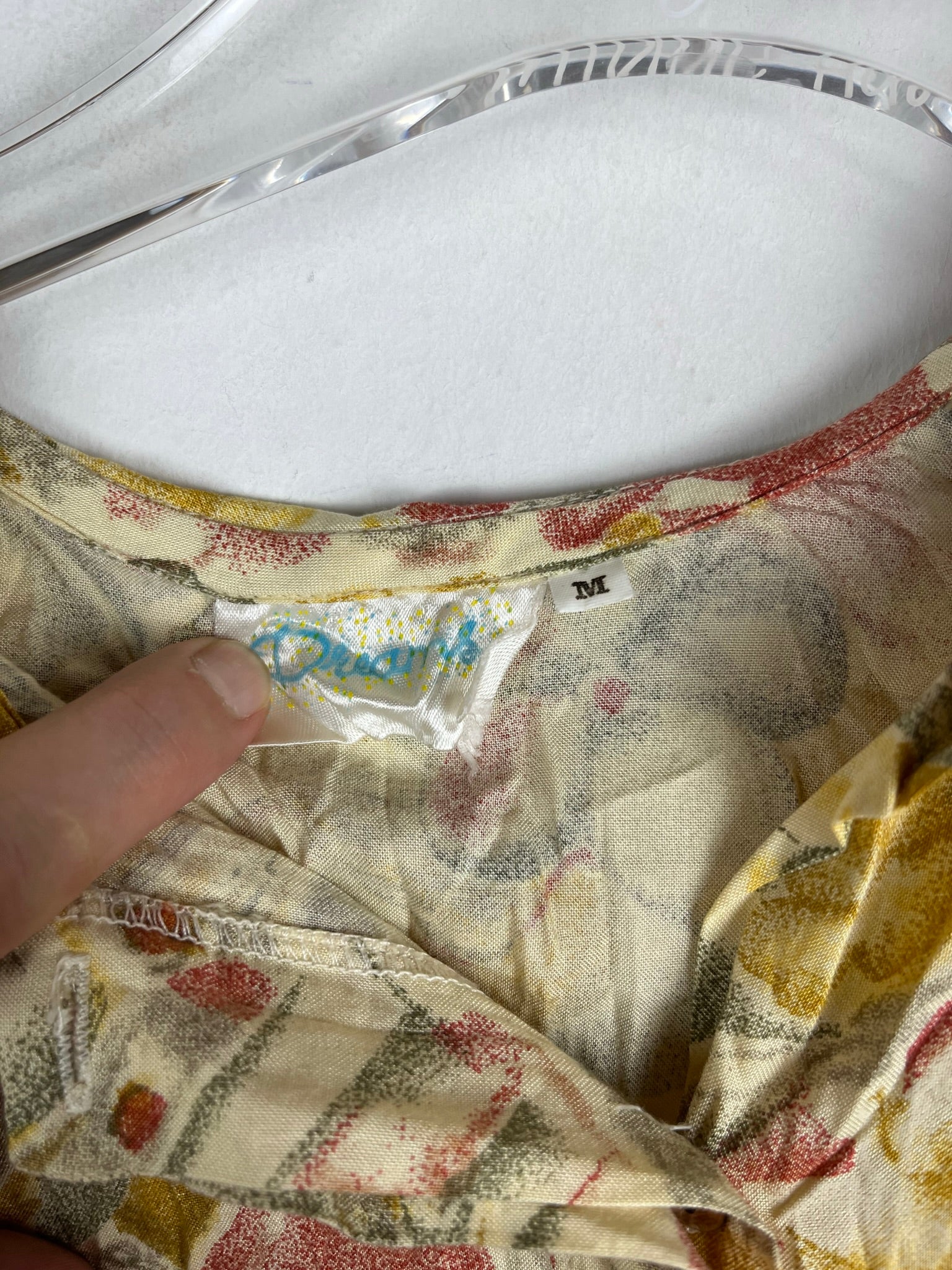 Vintage Bluse mit langem Kragen (M)