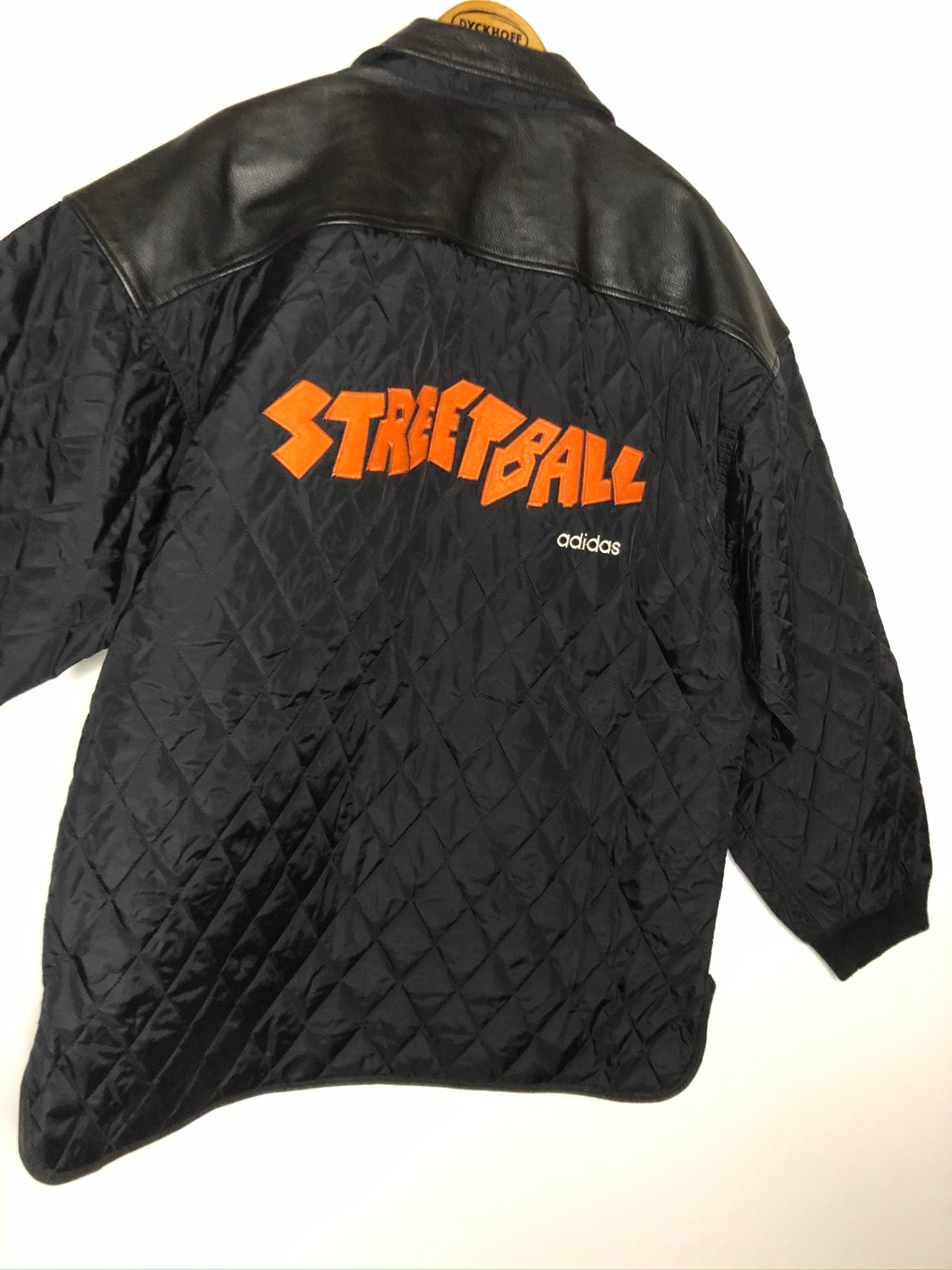 Vintage Adidas Streetball Steppjacke mit Lederapplikation (L)
