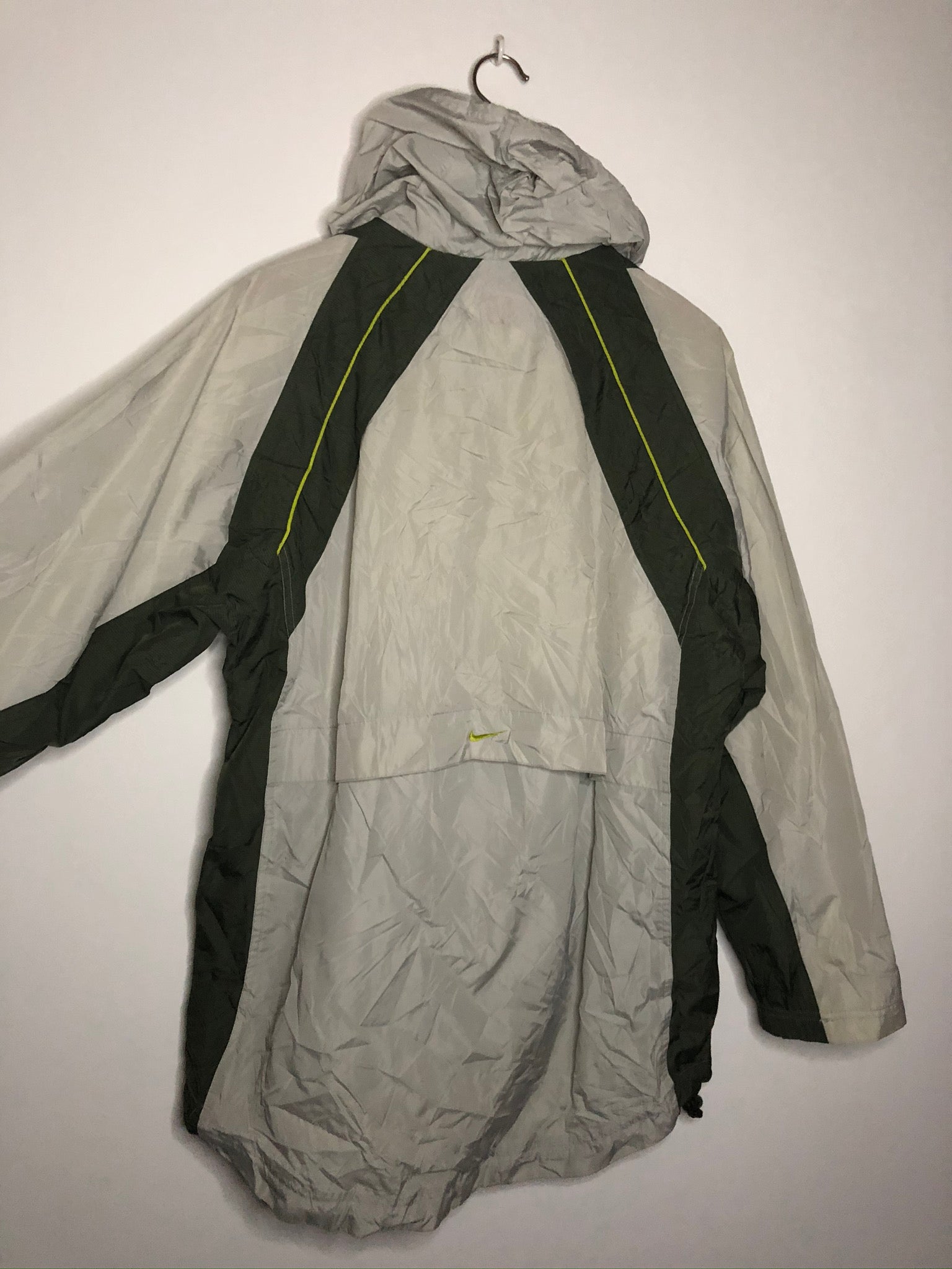 Vintage Nike Windbreaker (L-XL)