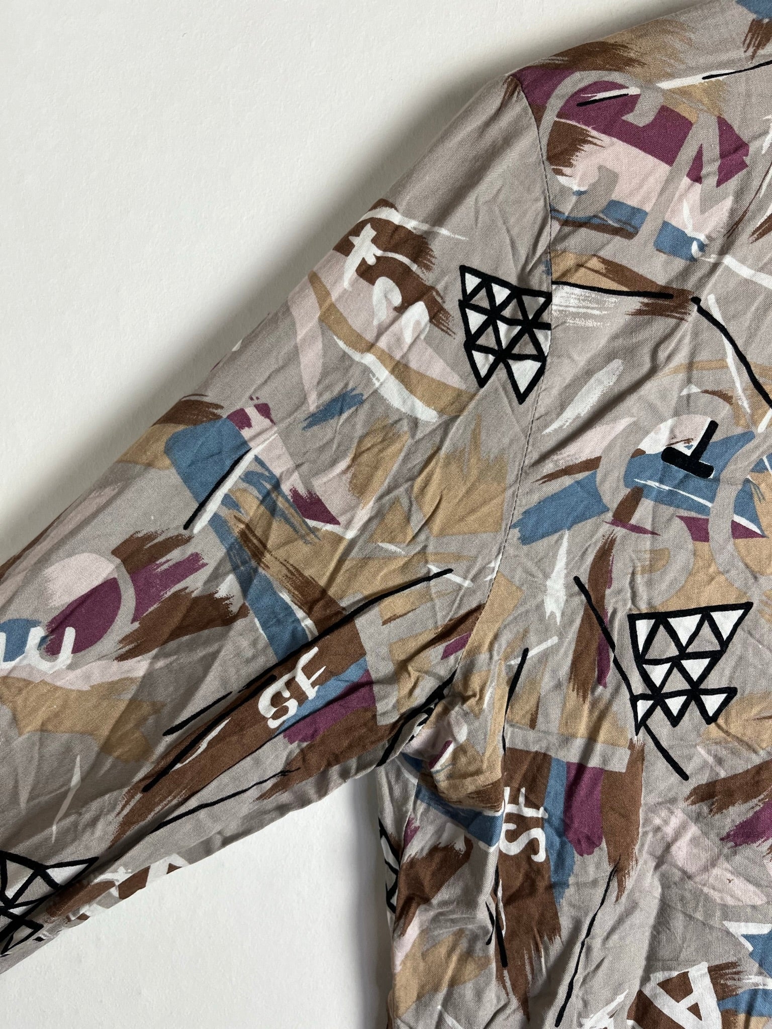 Vintage Crazy Pattern Hemd mit Schulterpolster (S)
