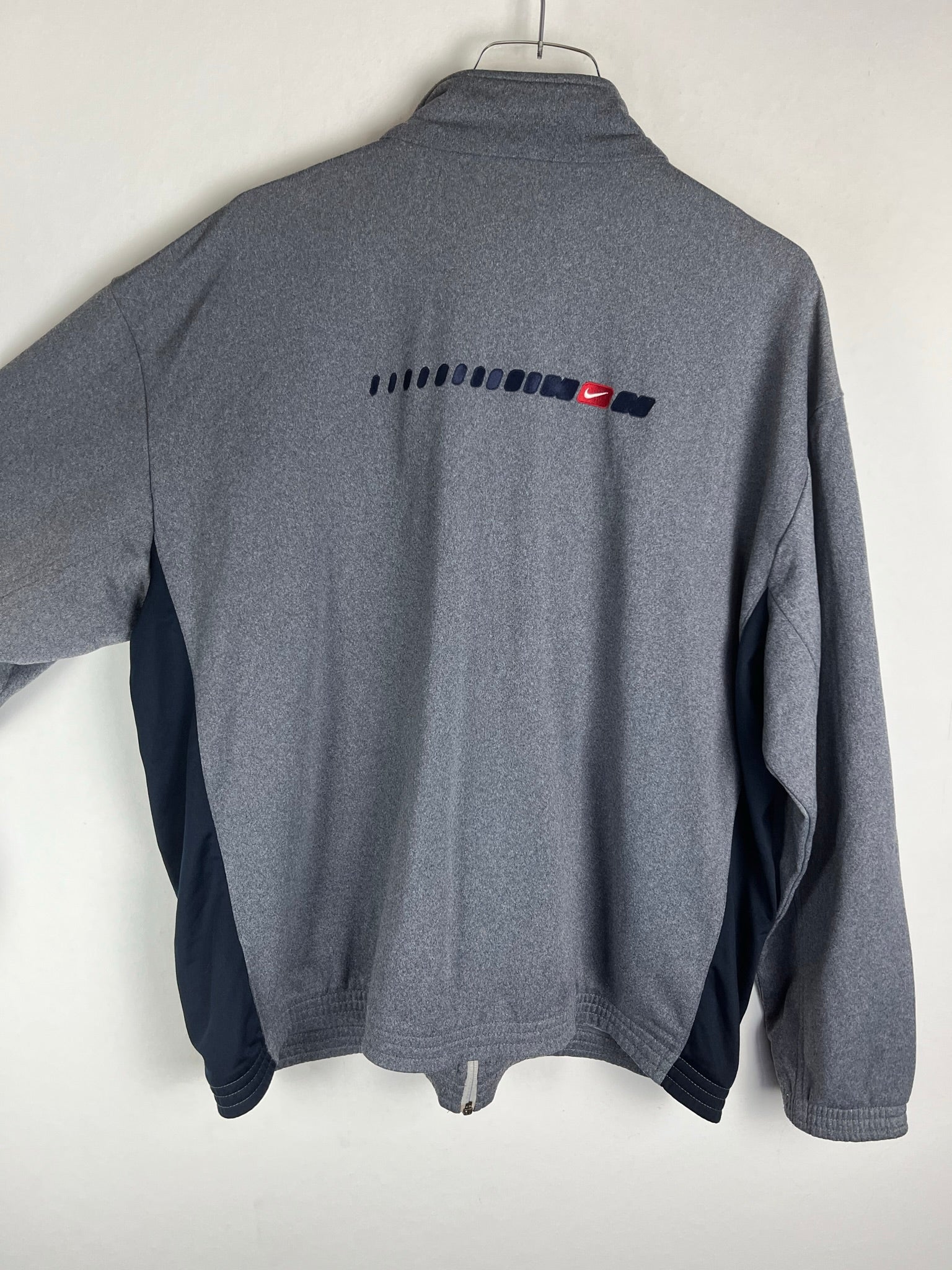 Vintage Nike Sweatshirtjacke (L-XL)